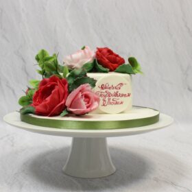 торт с розами